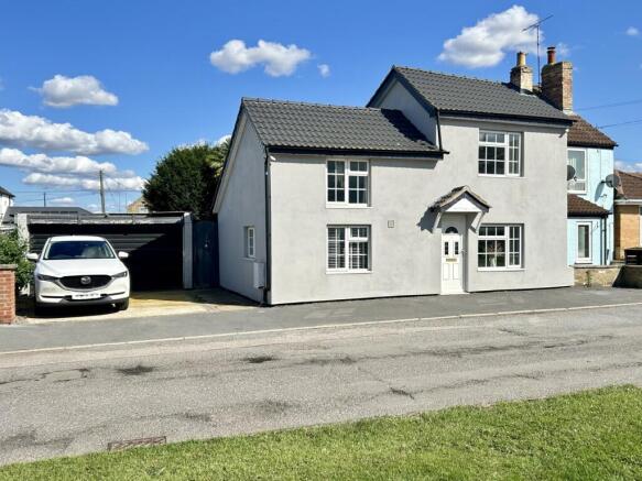 3 bed property, in Ponts Hill, £290,000