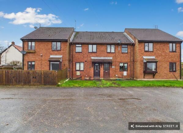 2 bed property, in 9 The Meadows, £135,000