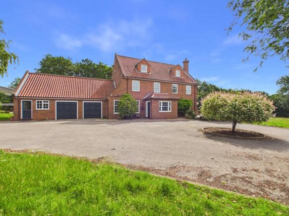 5 bed property, in Hallgarth Farmhouse, £750,000