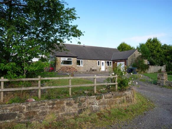 4 bed property, in Knitsley, £320,000