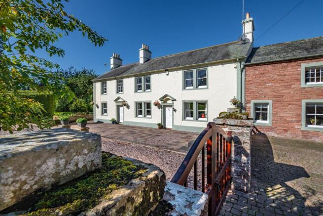 4 bed property, in The Slack, £870,000