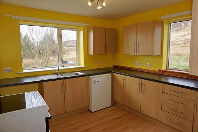 2 bed property, in Clisham View, £120,000