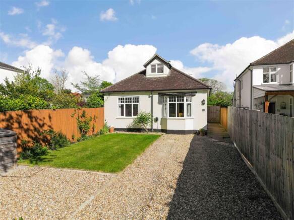 3 bed property, in High Street, £580,000
