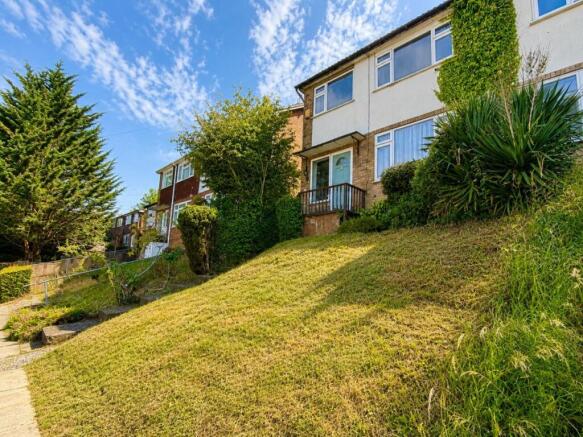 3 bed property, in St Georges Close, £350,000