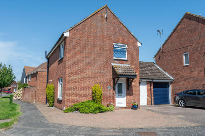 3 bed property, in Mill Pouch, £320,000