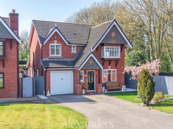 4 bed property, in Coopers Close, £415,000