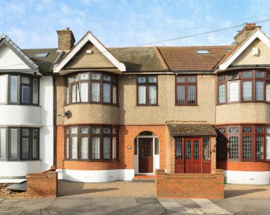 3 bed property, in Tavistock Gardens, £530,000