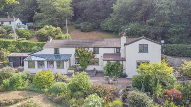 3 bed property, in The Kymin, £625,000