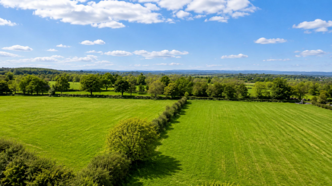Land, in Marsh Green Road, £274,999