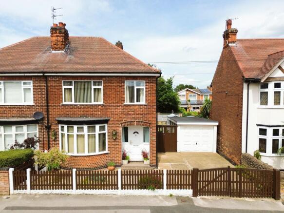 3 bed property, in Acton Road, £240,000