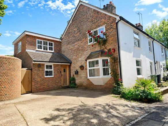4 bed property, in Church Lane, £550,000