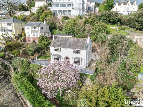 3 bed property, in Thurlow Road, £350,000