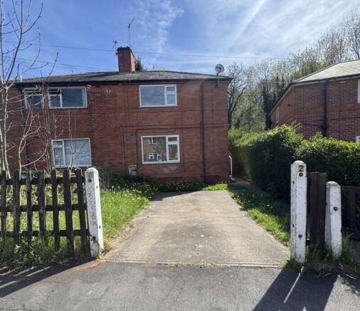 2 bed property, in 2 Eltham Close, £120,000
