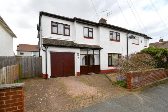 5 bed property, in Hillam Road, £350,000