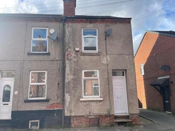2 bed property, in Cromwell Street, £95,000