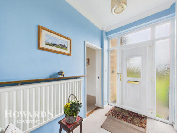 3 bed property, in Sands Lane, £340,000