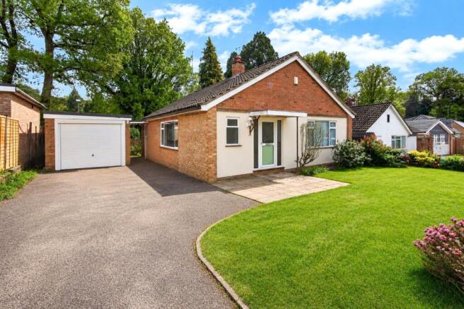 3 bed property, in Highclere, £650,000
