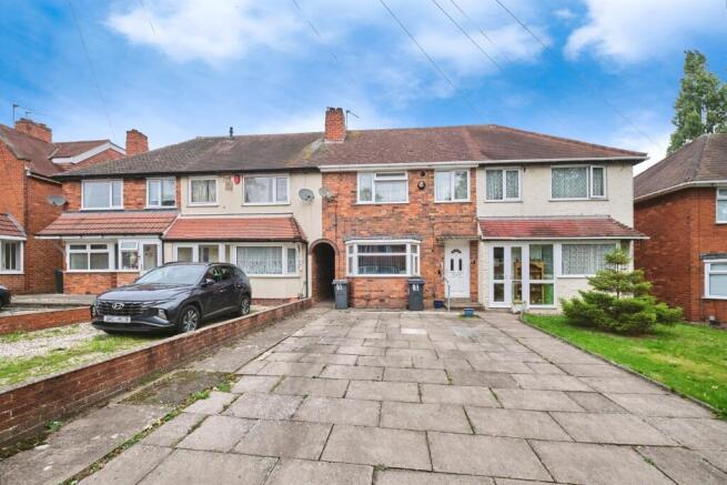3 bed property, in Curbar Road, £150,000