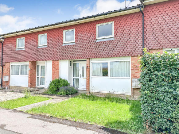 3 bed property, in Home Farm, £239,950