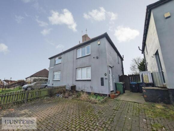 2 bed property, in Russell Crescent, £55,000