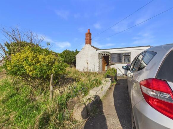 2 bed property, in Grift Bank, £150,000