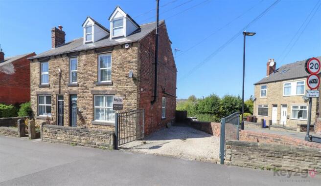 6 bed property, in Eckington Road, £375,000