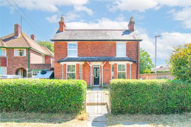 3 bed property, in Henwick Lane, £575,000