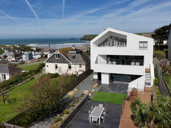 5 bed property, in Dunder Hill, £2,750,000