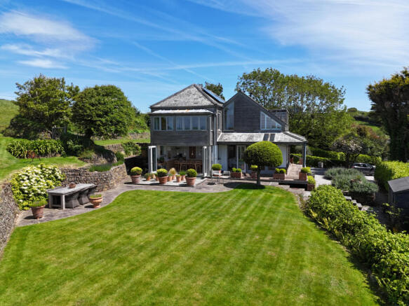 4 bed property, in Port Isaac PL29, £1,895,000