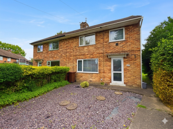 3 bed property, in Charnley Close, £150,000