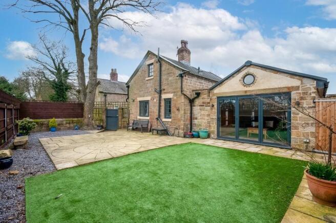 3 bed property, in 1 Rose Lodge Abbey Road, £325,000