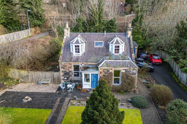 3 bed property, in Plumtree Cottage, £330,000