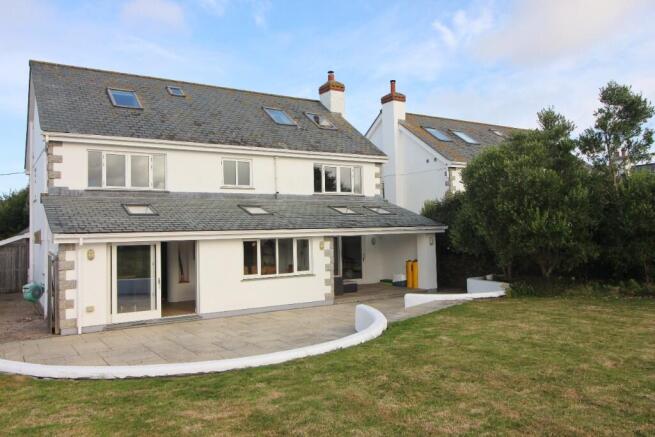 5 bed property, in PL28, £1,100,000