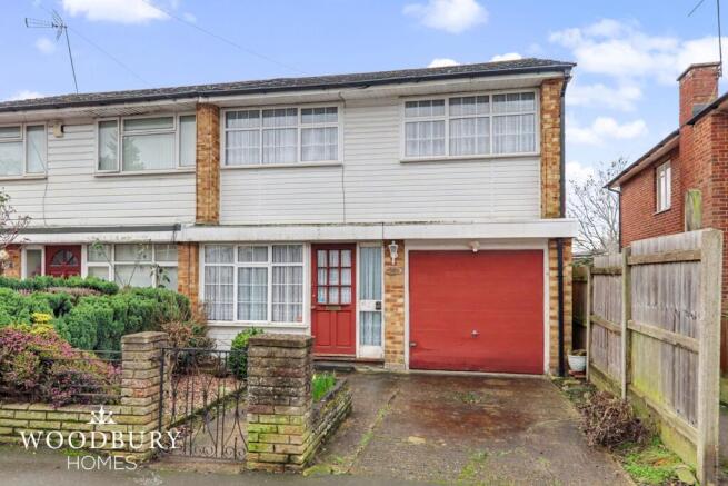 3 bed property, in Englands Lane, £450,000