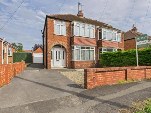 3 bed property, in Nightingale Road, £210,000