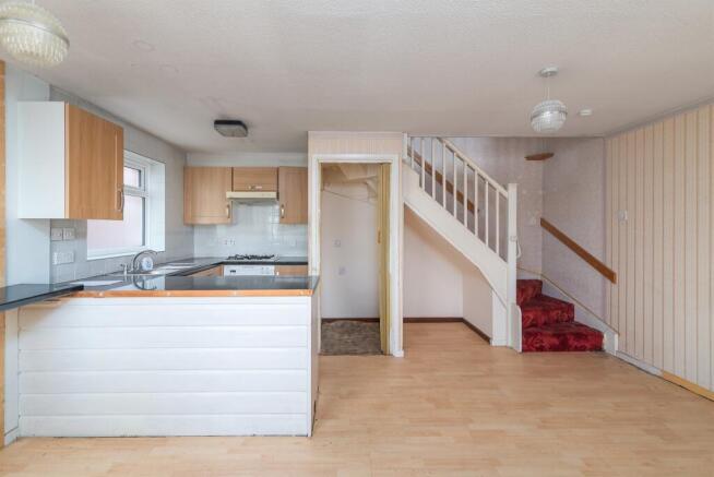 1 bed property, in Hillary Close, £164,950