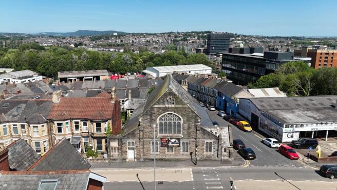 Land, in Locke Street Community Centre, £175,000
