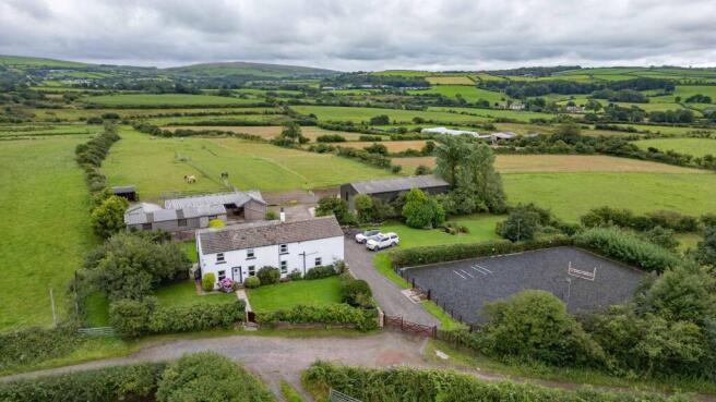 6 bed property, in St Helena, £795,000