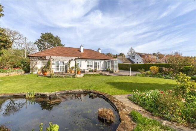 5 bed property, in Old Lane, £895,000