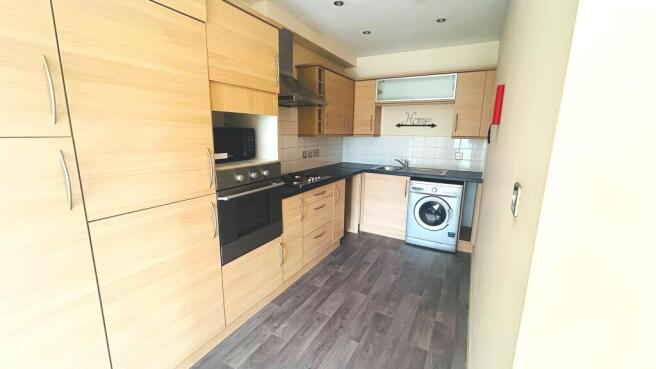 2 bed property, in Roman Road, £48,000