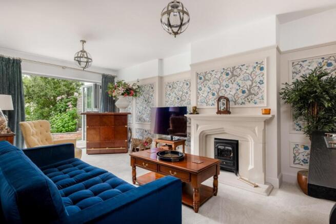 3 bed property, in Orchard Way, £650,000