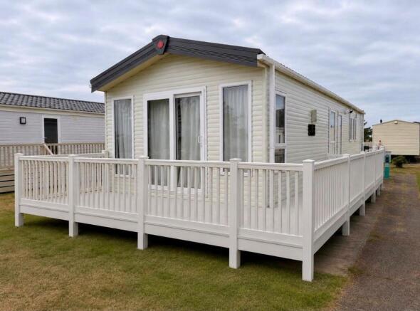 2 bed property, in Butt Lane, £54,995