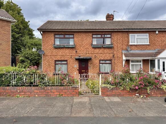 3 bed property, in Schofield Avenue, £180,000