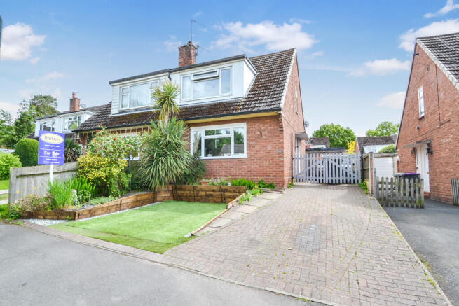 3 bed property, in Church Aston, £235,000