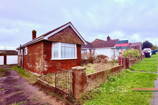 3 bed property, in Wilson Avenue, £350,000