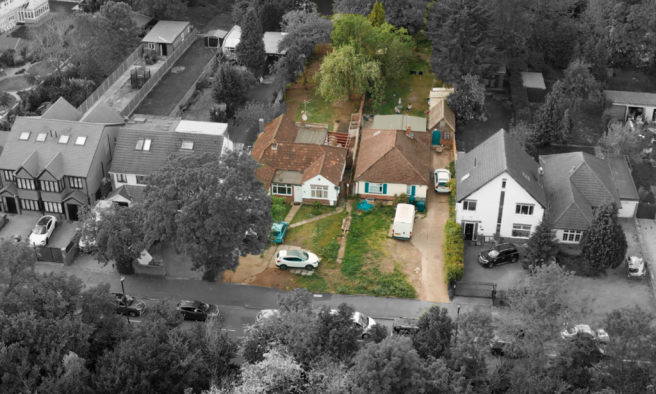 3 bed property, in Tentelow Lane, £1,100,000