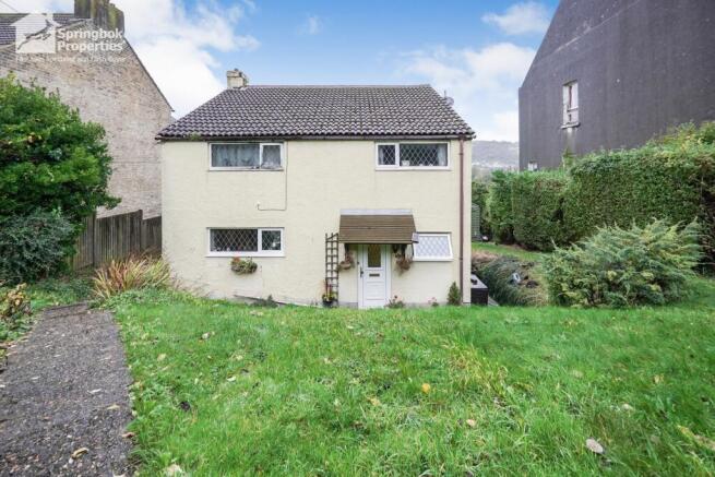 4 bed property, in Hardwicke Road, £325,000
