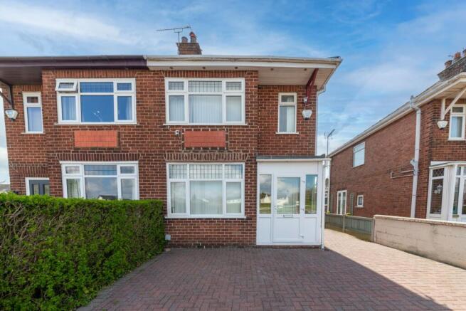 3 bed property, in Liverpool Road, £210,000