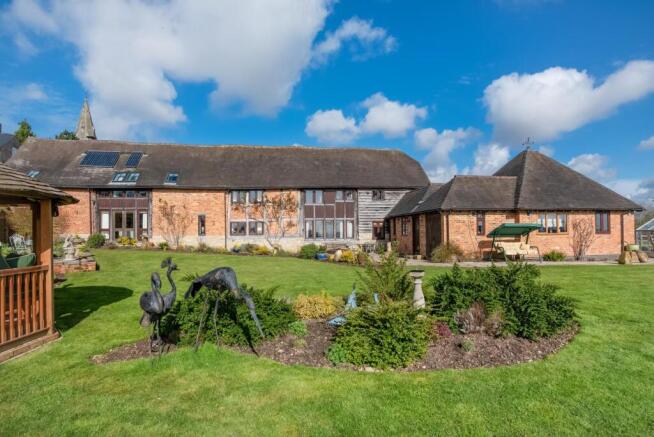 4 bed property, in Temple Grafton, £1,150,000