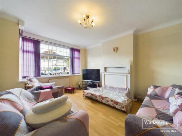 3 bed property, in Farrer Road, £600,000